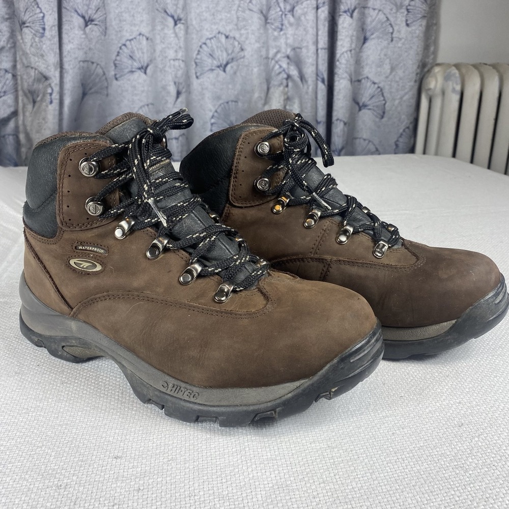 Hi-Tec Altitude Boots Womens Size 9 Waterproof Thinsulate Insulated Hiking Shoes